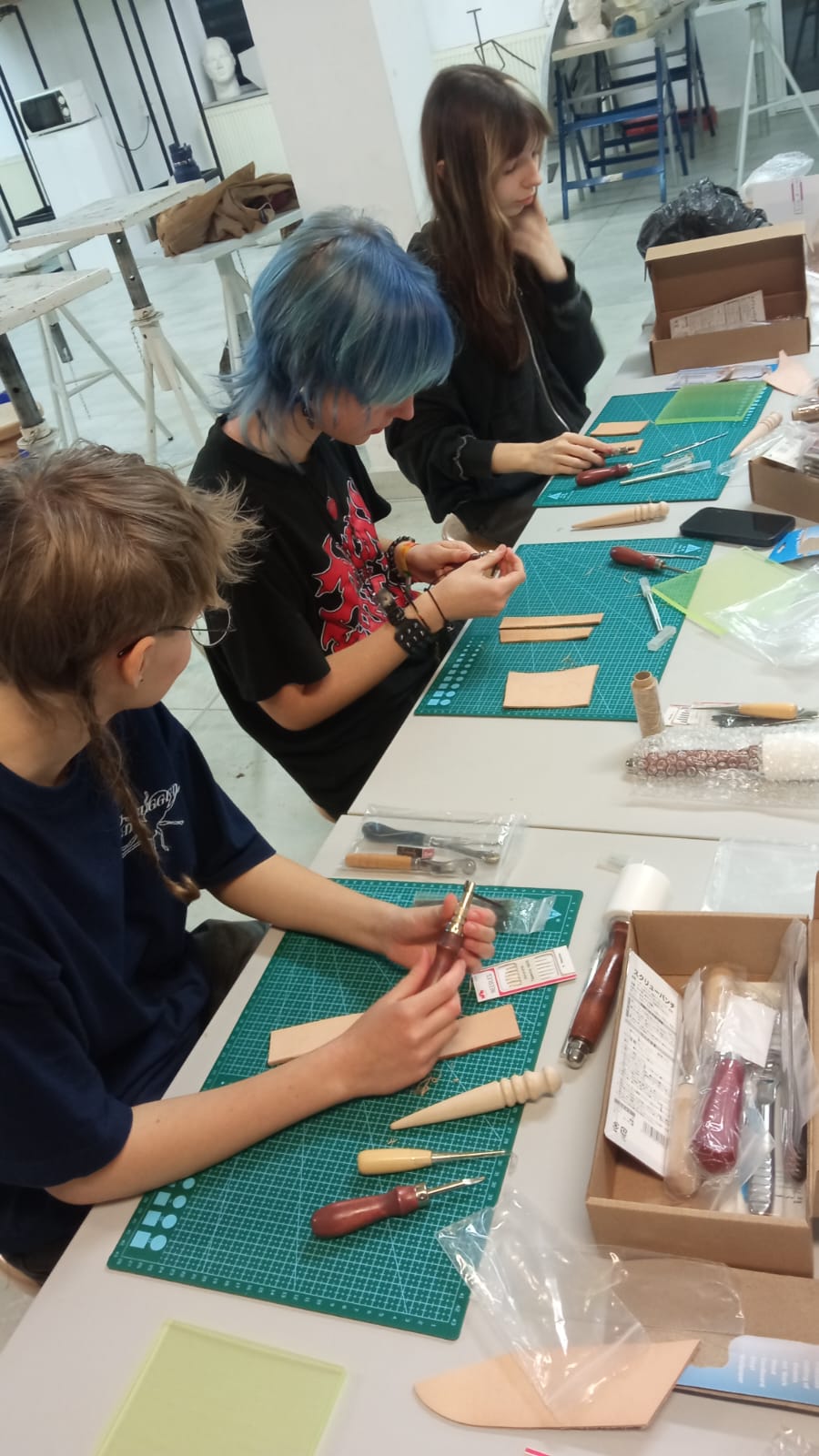 Uczą się kaletnictwa